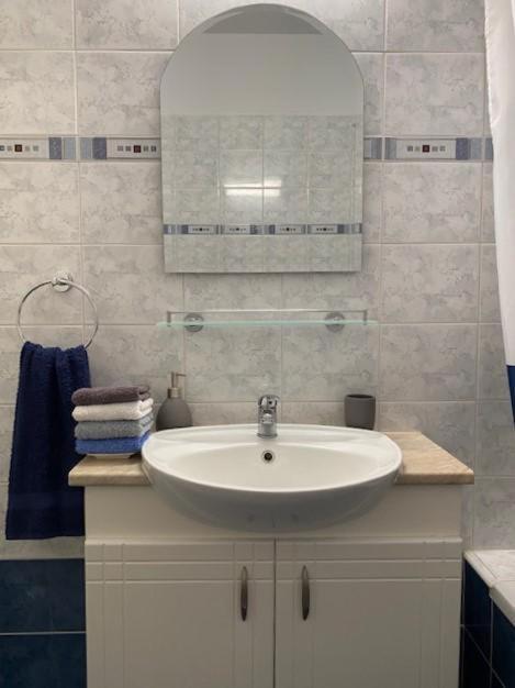 Royal Seacrest Residence Paphos Buitenkant foto